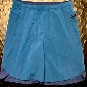 Old Navy Men’s Active Shorts. Small